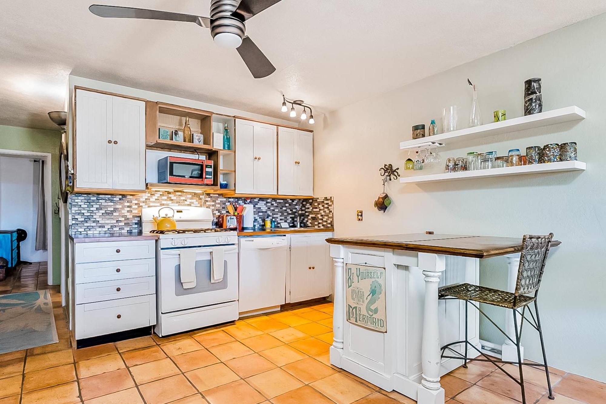 Wavecrest Apartment *