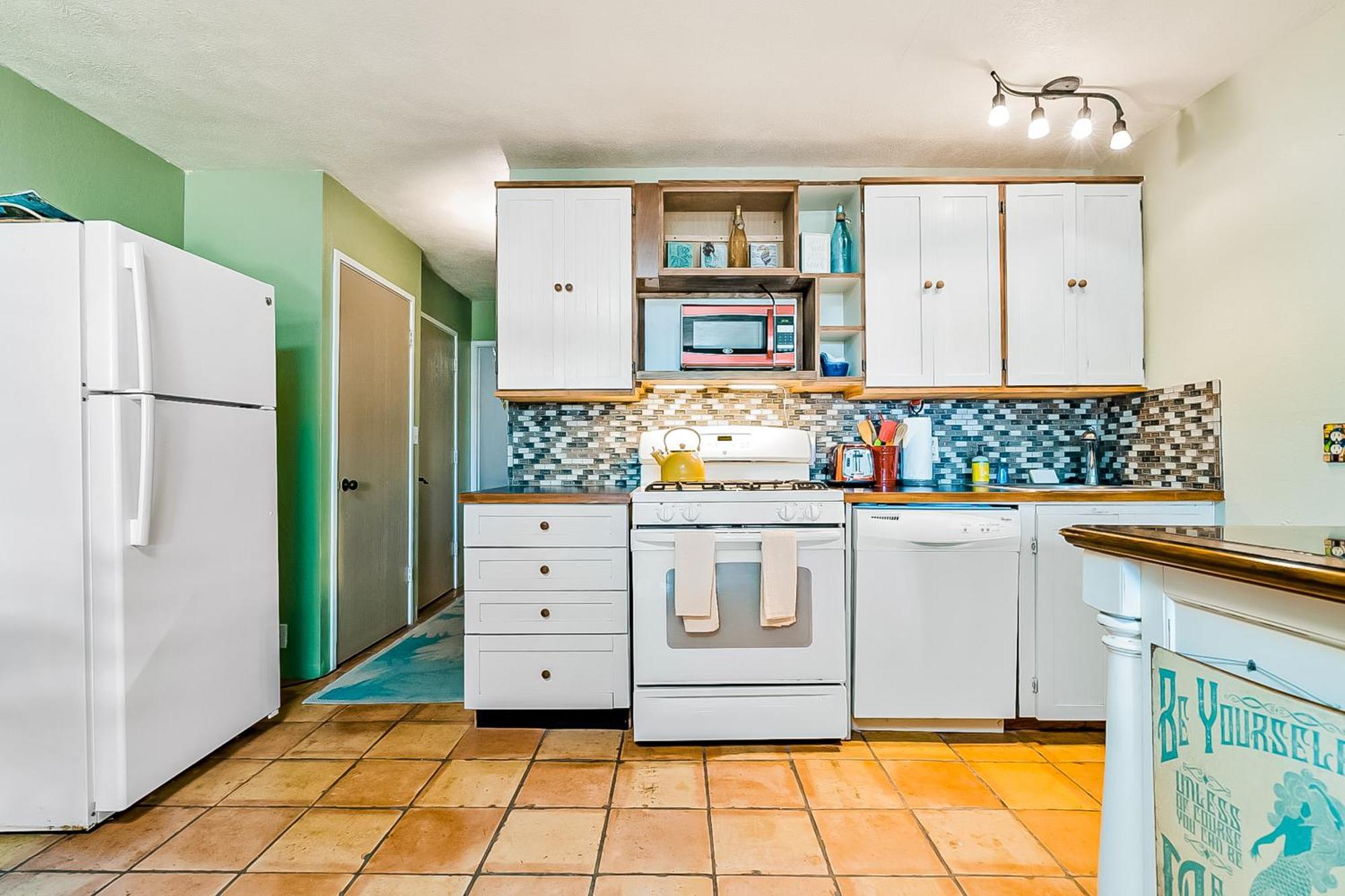 Wavecrest Apartment