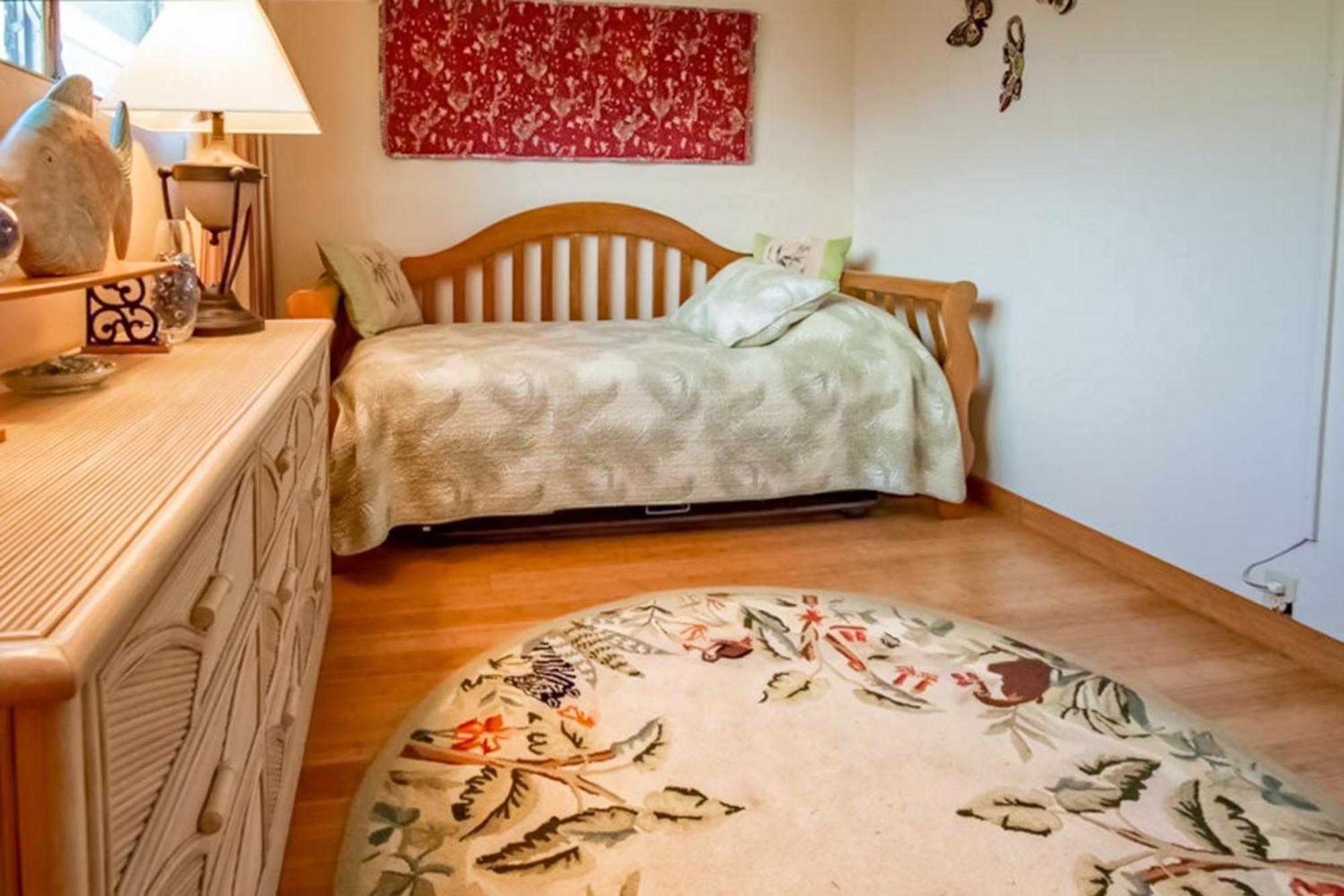 Wavecrest Apartment